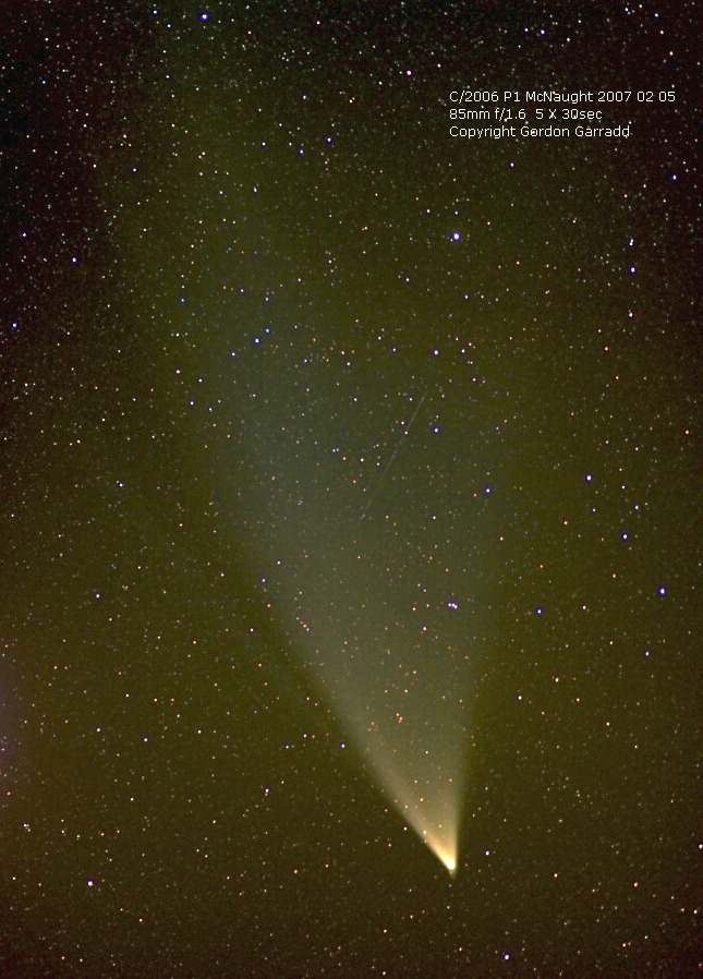 Comet McNaught evening 20070205