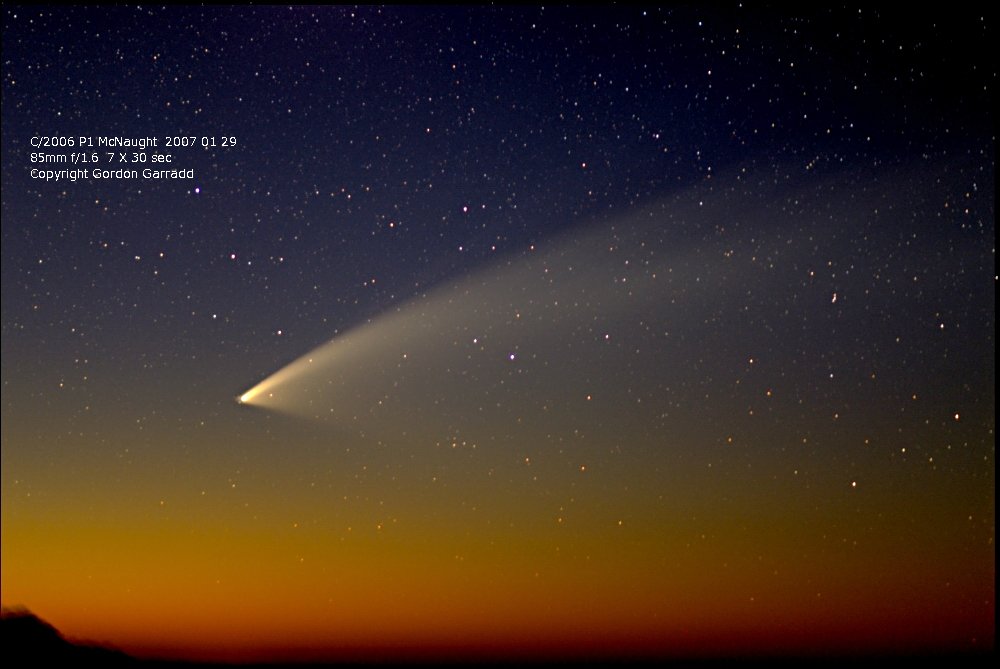 Comet McNaught morning 20070129